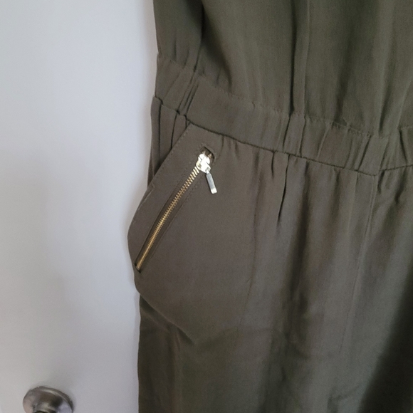 Jumpsuit with golden beads - Picture 6 of 9